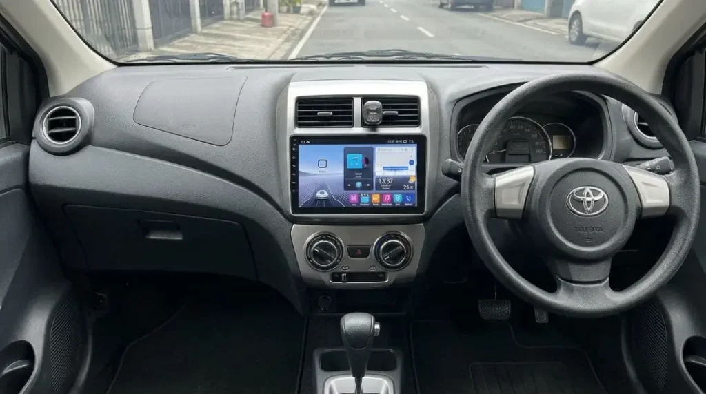 Upgrade Head Unit Toyota Agya: Fitur Canggih Mirai Omni